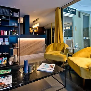 3* Hotel Ath Athenee
