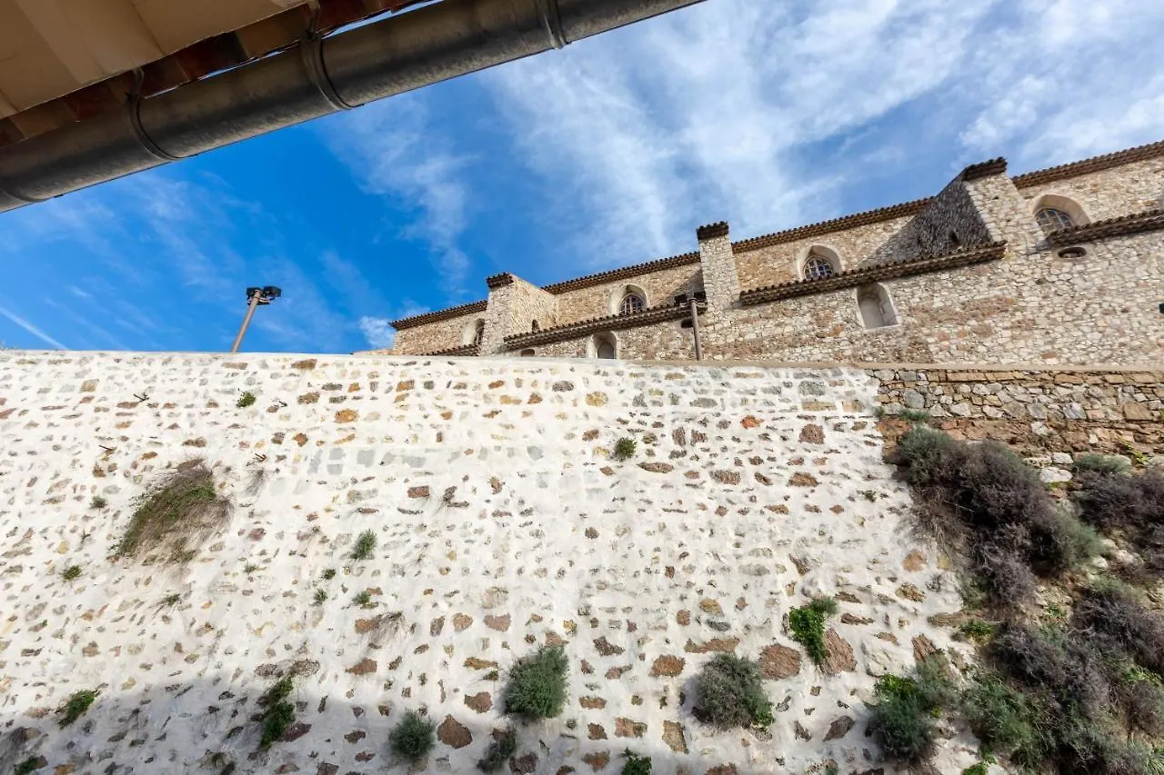 *** فندق Traverse Des Artistes كان فرنسا