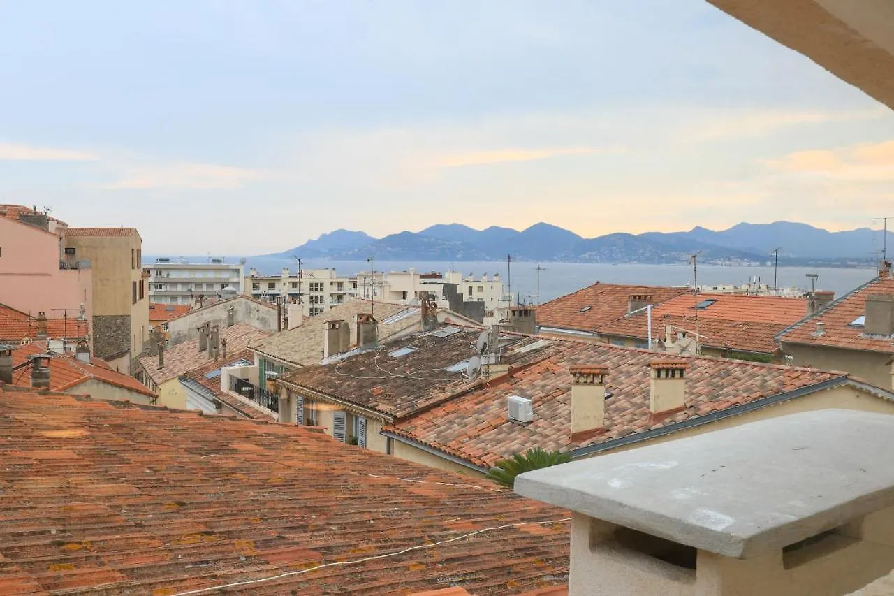Traverse Des Artistes Cannes Hotel