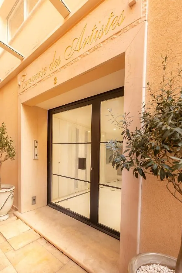 Traverse Des Artistes Cannes Hotel