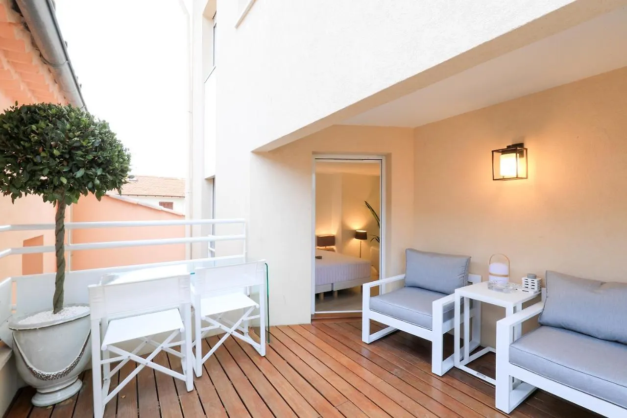 Traverse Des Artistes Cannes Hotel